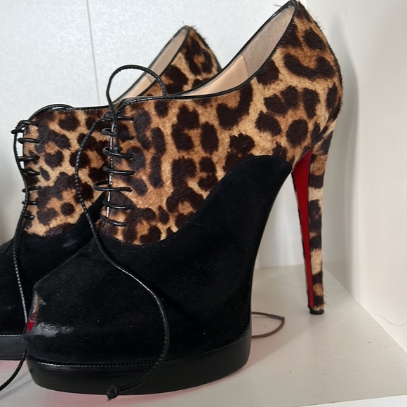 Louboutin Lady corset peep toe pumps - Picture 4 of 6